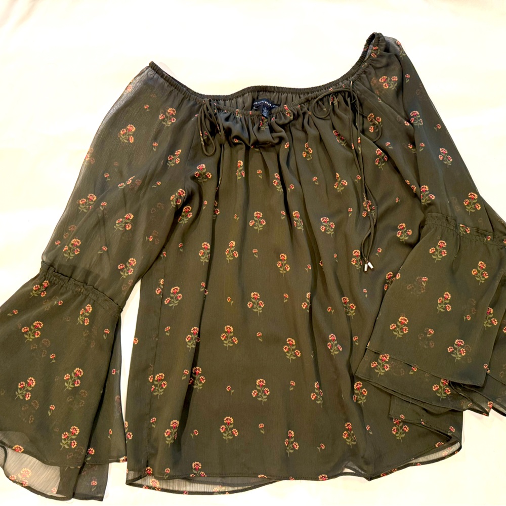 White House/black market blouse